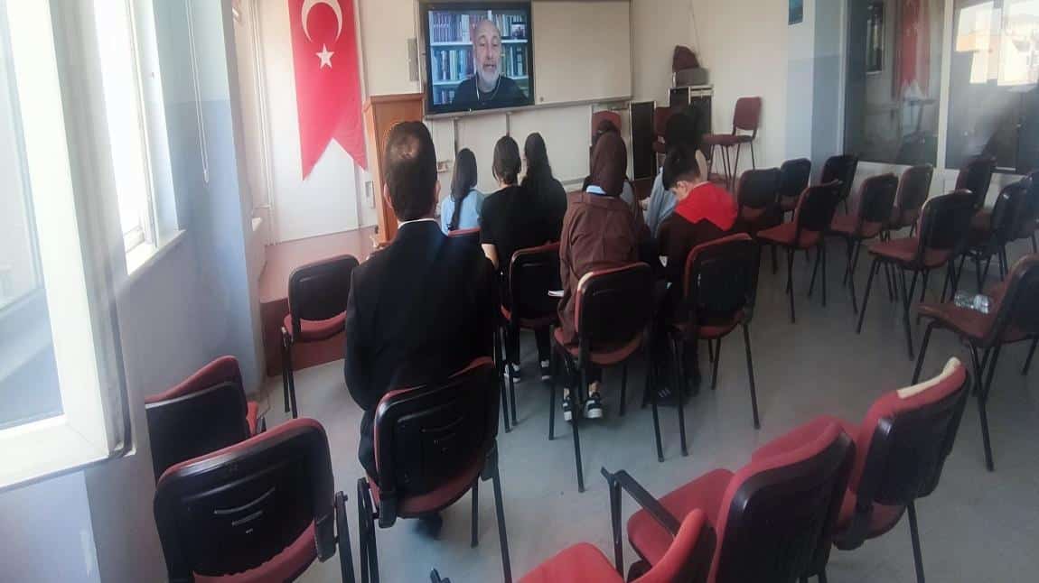 Doç. Dr. Mehmet Gedizli, öğrencilerimize konferans verdi.